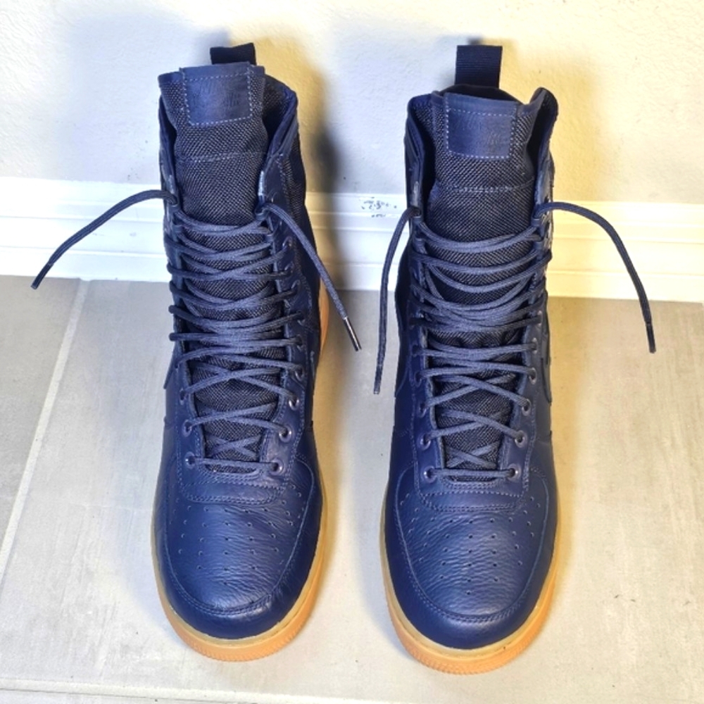 Nike Men's Air Force 1 SF Navy Blue Gum Soles 11.5